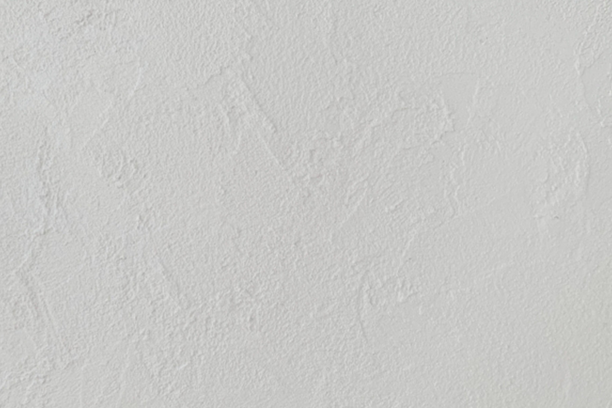 3704457_s_1200