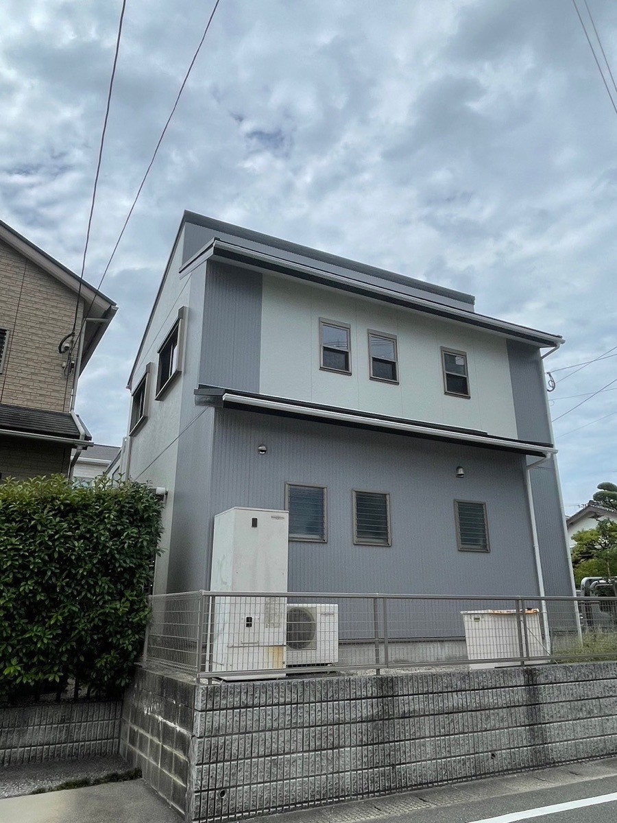 LINE_ALBUM_福岡県大野城市　屋根カバー工事　外壁塗装工事_231111_8